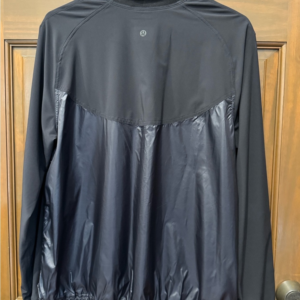 Lululemon All Raods Half Zip pullover 
Size 8 
Like New